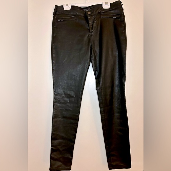 Guess leather look coated denim. Black. Size 30. - Picture 1 of 3